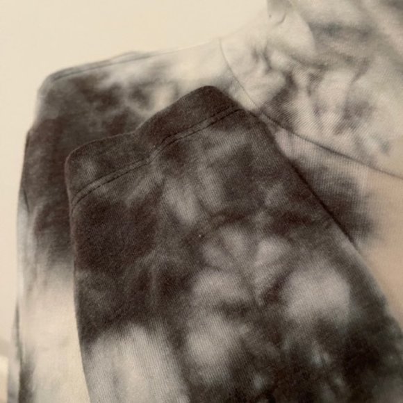 PINK Thin Tye Dye Turtleneck - Picture 5 of 6